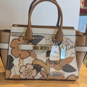 NWT Coach Swagger Medium Satchel with Patchwork Tea Rose Floral Applique Beige
